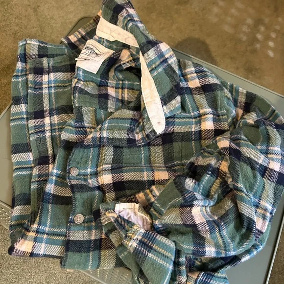 Green Plaid Button-Up Shirt - Picture 1 of 2
